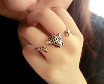 cod.346-ring.jpg