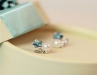 cod.245-earring.jpg