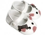 baby-mouse-white-shoes.jpg
