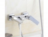 Square-Bath-Shower-Faucet-Mixer-with-Hand-Shower-1-ok.jpg