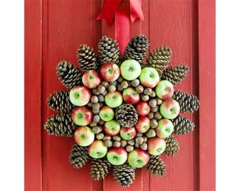 christmas-wreath-apple-medallion-idea-ok.jpg