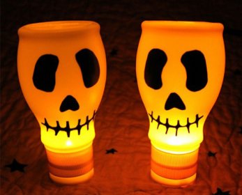 diy-lighted-skulls-500x500-ok.jpg