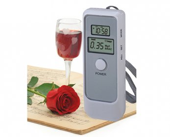 Car-Electronics-Gadgets-Dual-Screen-Display-Alcohol-Breath-Tester-for-Road-Safety-6389-ok.jpg